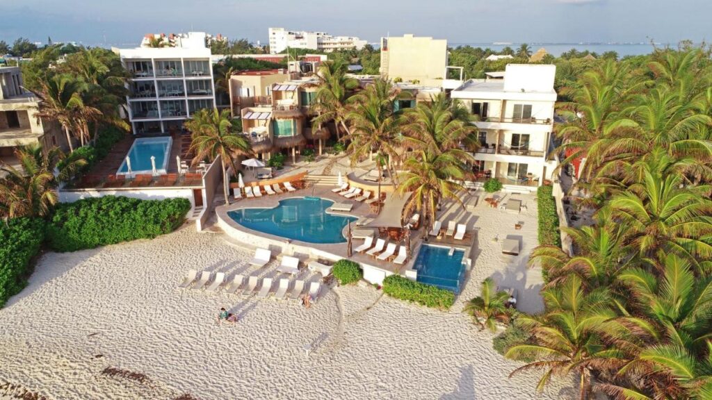 Playa La Media Luna 20 BEST Things to do in Isla Mujeres and Playa Norte