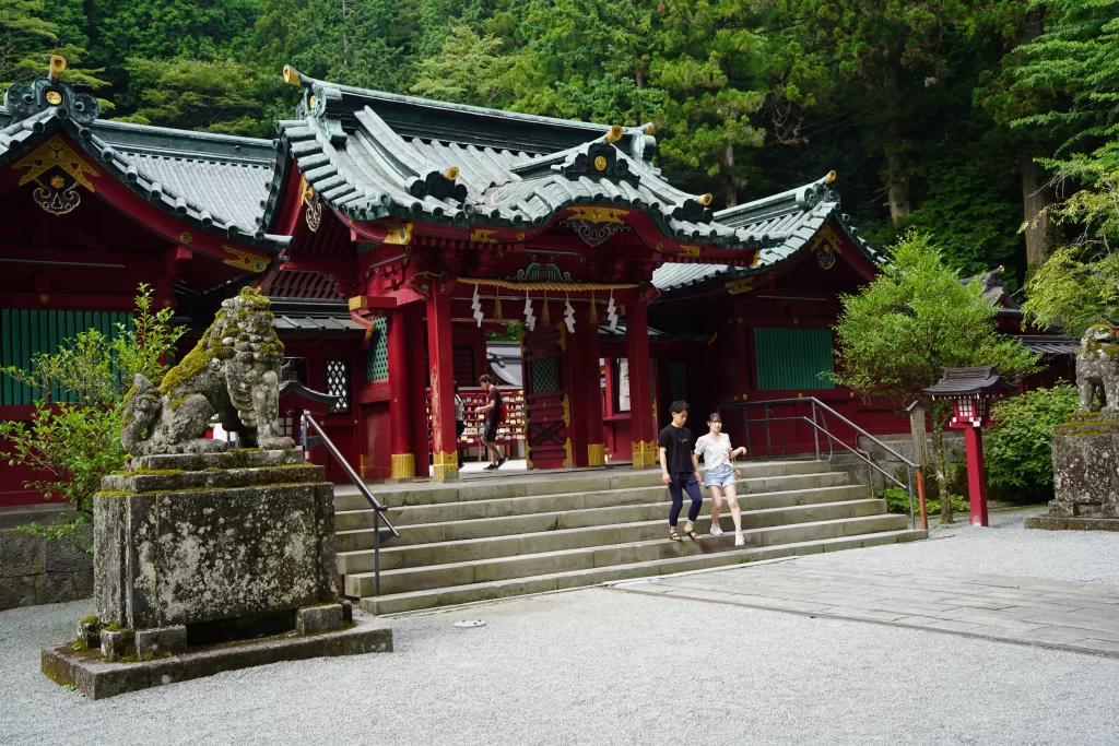 Hakone Shrine and Heiwa no Torii 