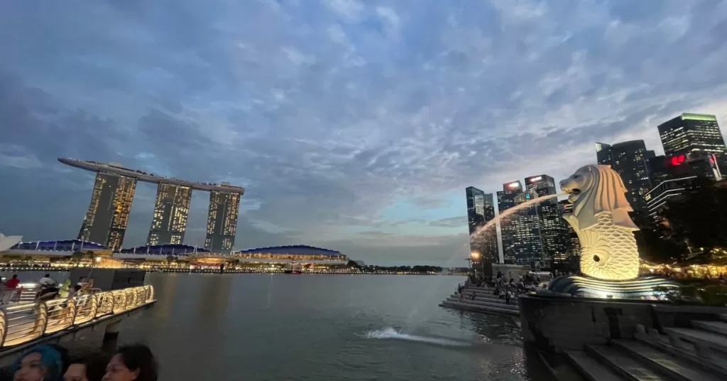 The Marina view (Including the Merlon ) In Singapore