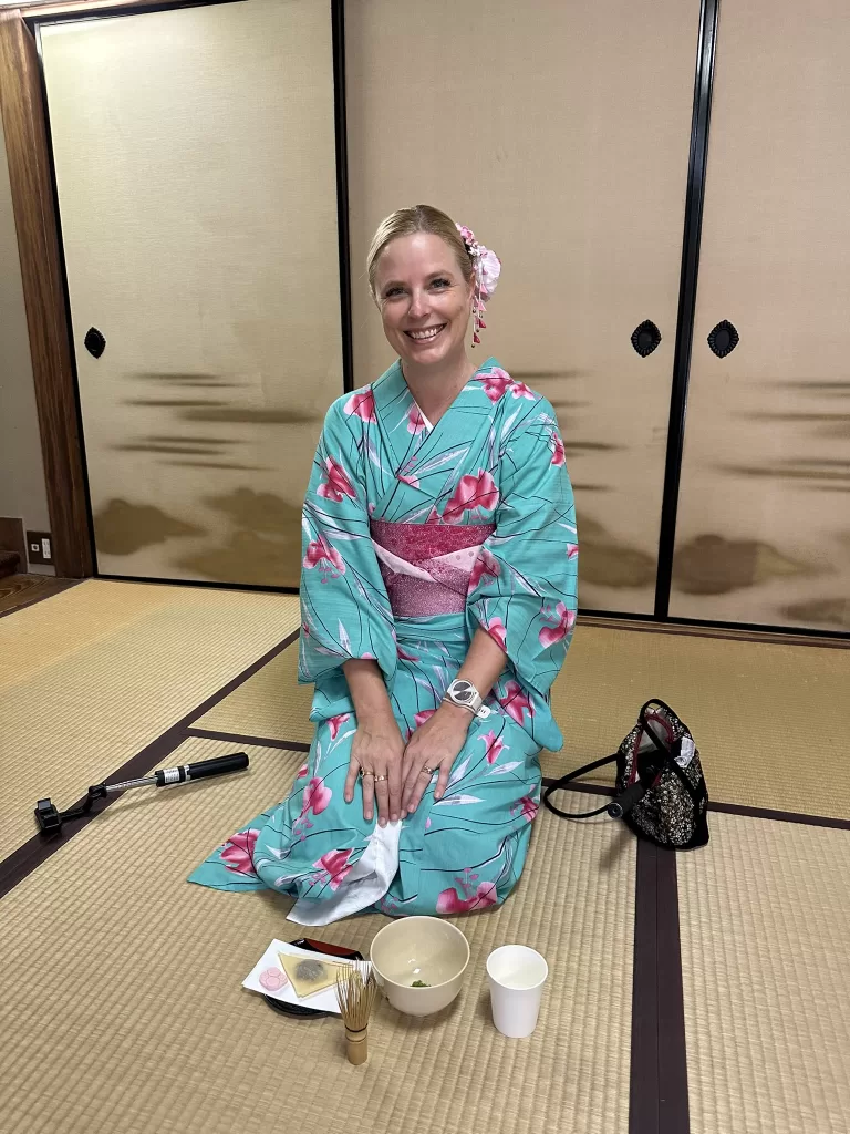 Tea Ceremony and Kimono Dressing in Kyoto